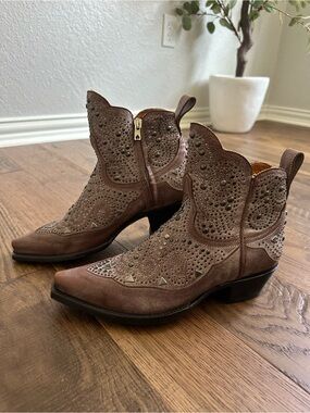 Old Gringo Ariel Dion Studded Western Ankle Boots Brown Leather Size 7